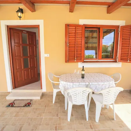 Mima Zambratija (Istria)